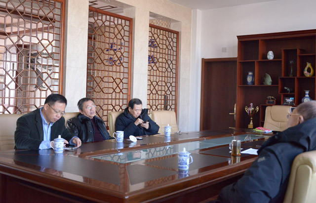 栽壯梧桐樹 引得鳳凰來 ——省工信廳、航空大學領導蒞臨奧吉娜研發(fā)中心調研